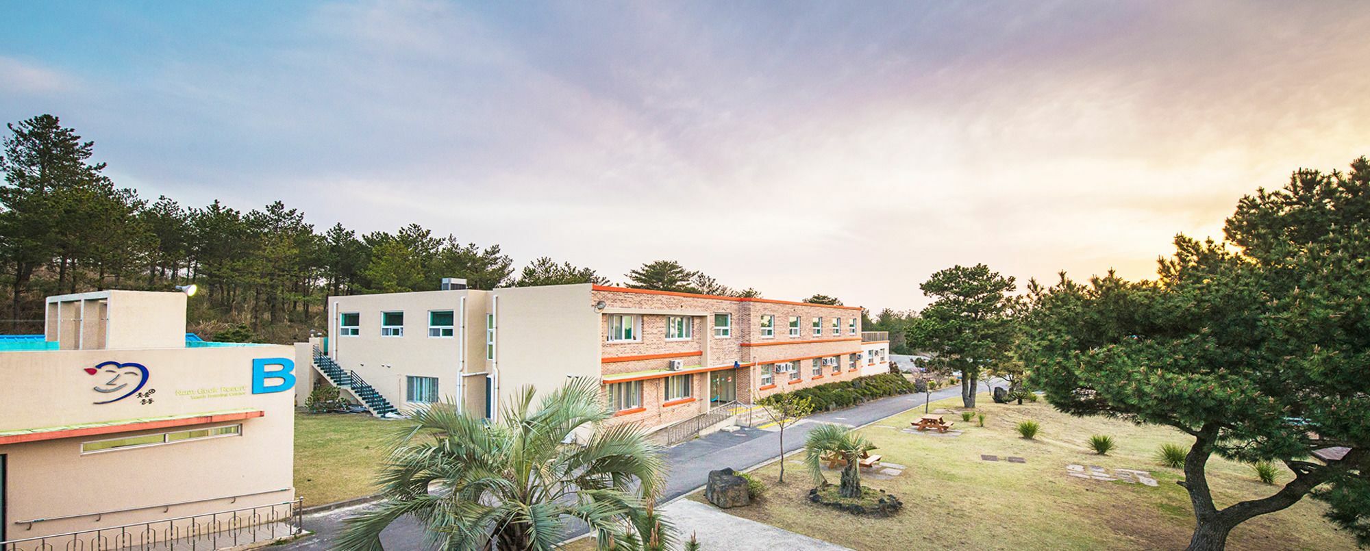Jeju Youth Hostel Екстериор снимка