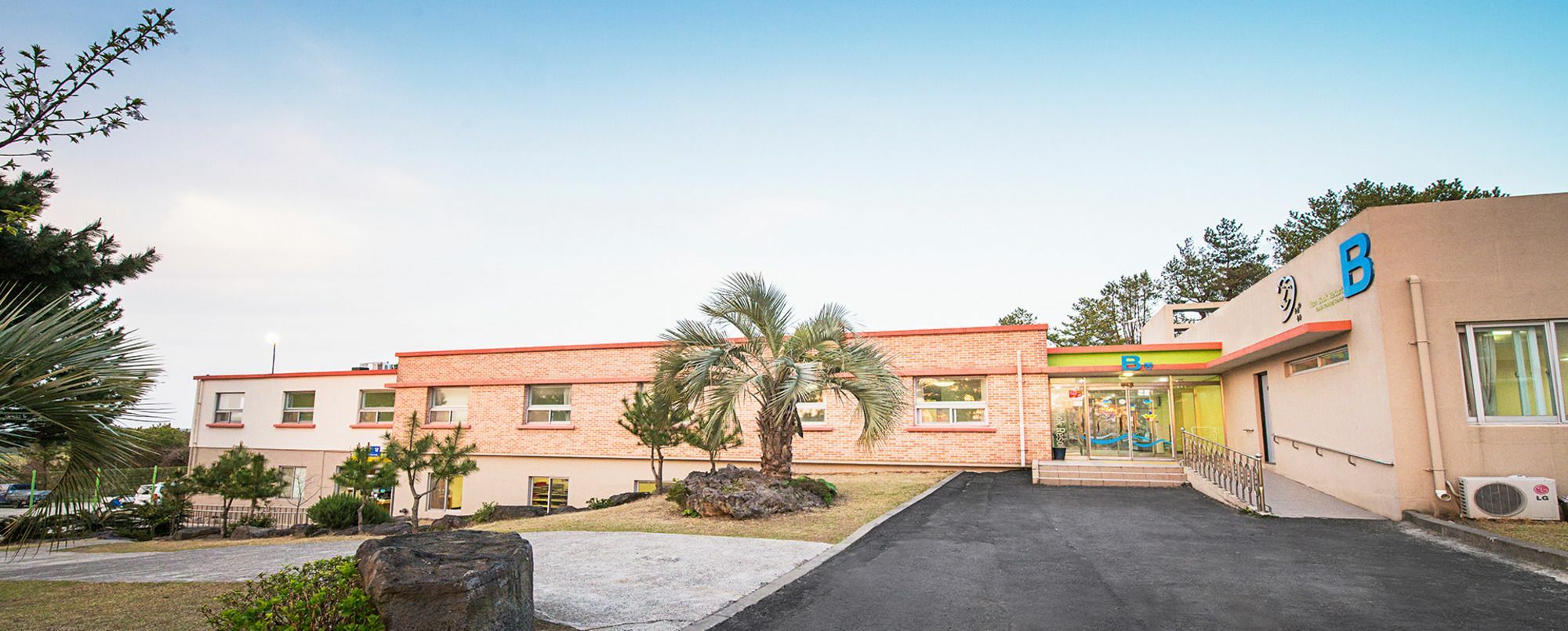 Jeju Youth Hostel Екстериор снимка